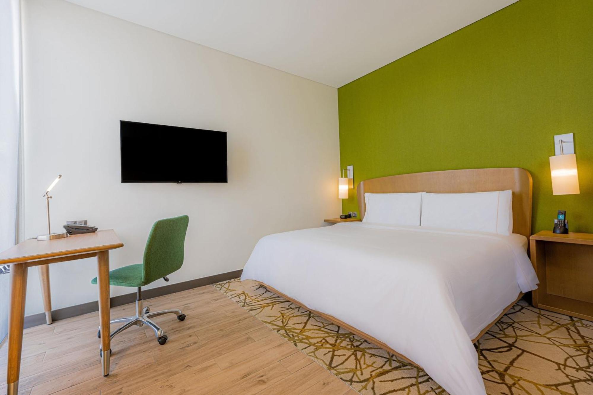 Superior Studio Apartment – King Bed